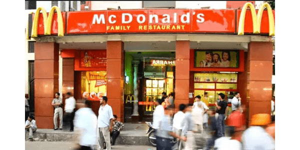 how mcdonalds is keeping its crew engaged during lockdown